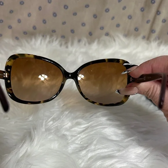 Tory Burch Tortoise Sunglasses - Picture 5 of 5